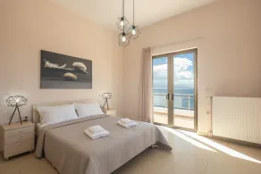 Une belle villa de bord de mer avec piscine privée et vue sur la mer indescriptible - Image 5