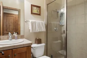 Midway 4 Bedroom Golf Course Luxury Turnberry 23 Home - Image 4