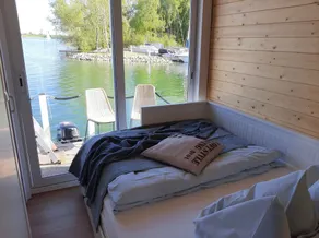 Houseboat - Vacation.... where the frog jumps into the water. - Image 5