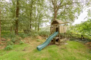 Prachtig vrijstaand familiehuis op groot perceel - Image 3