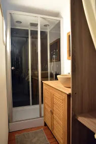 GRANDE MAISON CHARENTAISE AU CALME, PISCINE, 35 MIN DE LA MER - Image 2