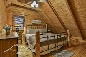 Flussufer, Whirlpool, abgeschirmte Veranda, haustierfreundlicher umzäunter Bereich, Billardtisch - Image 4