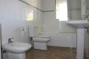 Villa mit Privatpool in Roche Residencial - Image 3
