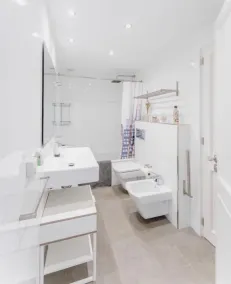 Maison idéale pour les familles. Repos et détente, avec des terrasses à la mer. - Image 3