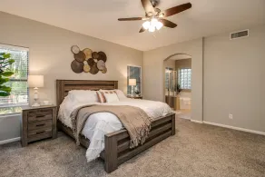 Sunshine and Good Times! Massive 5/bdrm with Pool, Hot Tub, and Game Room! - Image 4