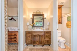 6BR6BA Luxury Villas w Pool, AC, Walk to Beach! - Image 4
