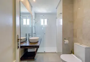 Penthouse Boulevard 401 - Image 2