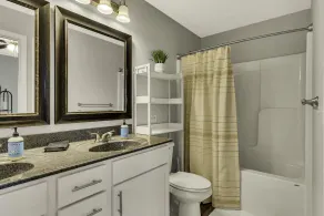 Exquisite Pet Friendly Condo Conveniently Located Close to the Fun In Branson - Image 3