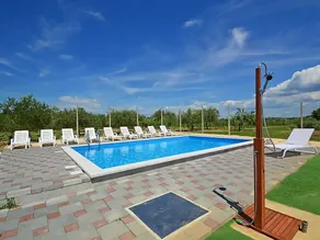 Family villa in Buje with pool and sea view - Image 5