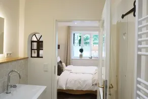 Apartment 'Lütje Orange' with Private Terrace, Shared Garden and Wi-Fi - Image 4