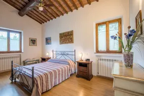 Casa Vacanze 'Ocabianca' con Terrazza Privata, Wi-Fi e Aria Condizionata - Image 4