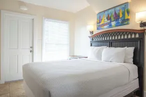 Sea Breeze -Great Location! - Image 4