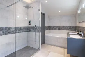 Les Voutes - Beautiful property with swimming pool - Image 2