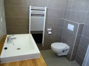Familienfreundliches Ferienhaus mit beheiztem Pool für 11 Personen + 2 Kinder - Image 4