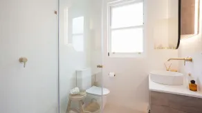 The Bower Modern Apartment - Image 3