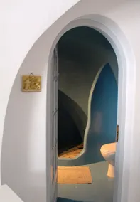 Lioyerma Cave Villa With Private Outdoor Hot Tub - Image 3