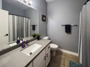 Unique! 3br Townhouse with Community Pool - Image 5