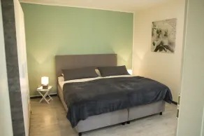 Gemütliche Ferienwohnung mit Traumhaftem Blick ins Kylltal - Image 5