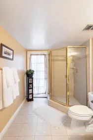 Bright Garden Guest Suite in Los Gatos, Heart of Silicon Valley - Image 3