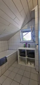 Schöne 3 Zimmer Wohnung mit Klimaanlage, Zentral und Naturnah - Image 5