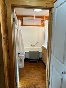 Lake Community Cottage - Image 2