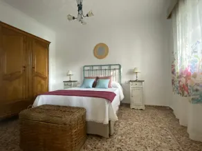 Villa with Garden and Fireplace overlooking the Colgada de Ruidera Lagoon - Image 4