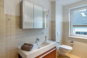 Apartamento 'Domizil Eden - Obergeschoss' com vista para o lago, terraço privado e acesso Wi-Fi - Image 5