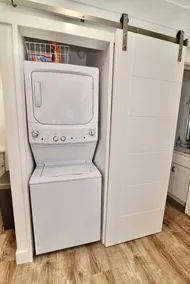 Nouvelle liste! Maison de ville en bord de mer entièrement rénové! - Image 3
