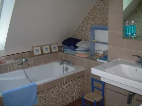 Spacious and beautiful apartment in PLANGUENOUAL - Image 4