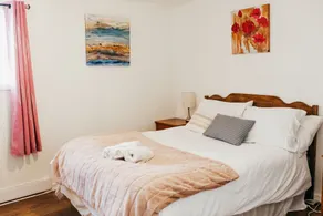  2 bedroom residential home in Kentville - Image 3