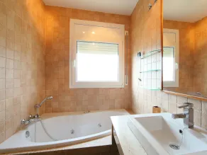 Belle maison de vacances privée avec piscine privée, WIFI, TV, patio et animaux admis - Image 4