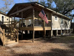 Enjoy semi-seclusion on the beautiful Suwannee River - Image 3