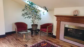 Quiet and peaceful cottage close to downtown - Image 2