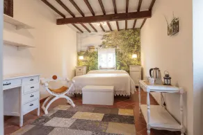 La Casa di Patri - 19th century restored stone house in Tuscany with Jacuzzi - Image 5