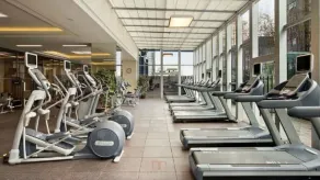 Ramada Plaza Hotel - Image 3