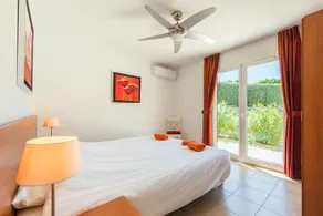 Luxury villa Aux Lions with private pool - Image 3