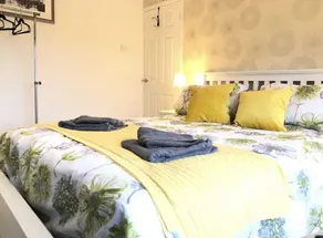 Charming Village house in Bramhall near Manchester - Image 4