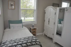 This property has been sold and is NO LONGER AVAILABLE to rent. - Image 3