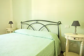 SERENELLA, on the ground floor, overlooking the park, for 2/4 pers. - Image 3