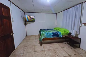 Garden Apartment - Image 4