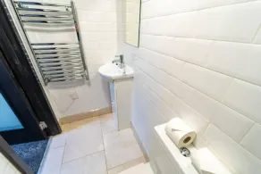 Ensuite style Studio in Selly Oak - Image 2