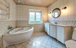 Amazing Home In Åsljunga With Kitchen - Image 2