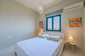 Gallery Villa with Pool, 300m Beach, Sea Views - Image 5