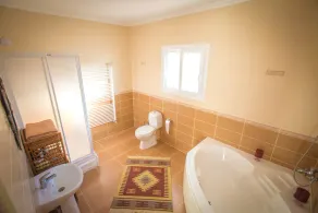 Captivating 5-Bed Villa With Private Pool & Garden - Image 3