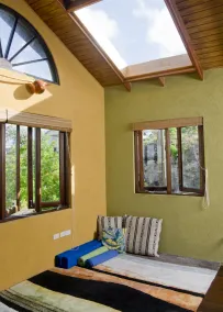 The treehouse cabin - Image 4
