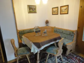 Vacation apartment for up to 4 people, 90 sqm, 2 large bedrooms, balcony - Image 5