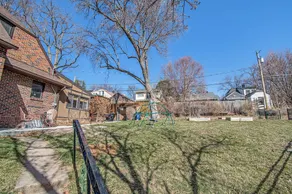 Spacious Family Retreat: King Beds+Arcade+Playground. Minutes from Zoo/Downtown - Image 2