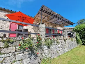 Magnificent Aveyronnaise property set in 2,700m2 of enclosed, secure grounds. - Image 4