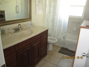 Home for vacation rental in Sarasota, FL - Image 4