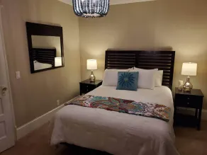 Historic 2-Bedroom Apartment with Modern Comforts and Artistic Charm - Image 5